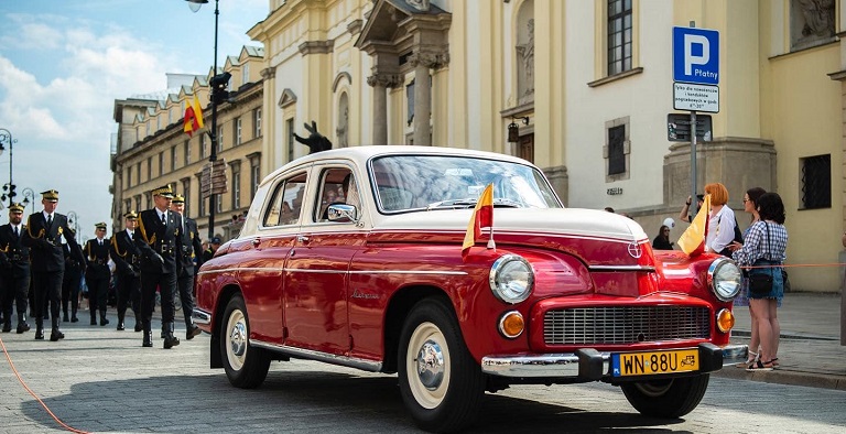 Warszawa z Syrenkami