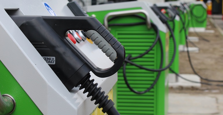 Bliżej nowych „elektryków”